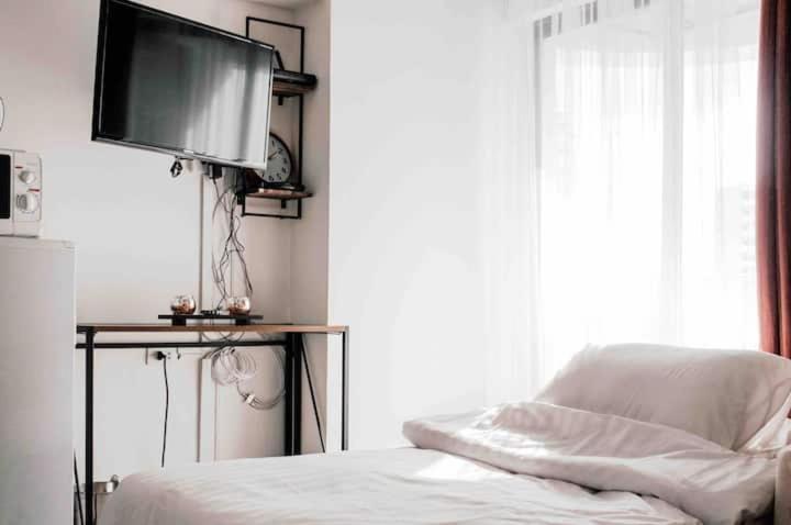 Cozy 1Br Walk To Bts And Airport Rail Link Close To Malls T 曼谷 外观 照片