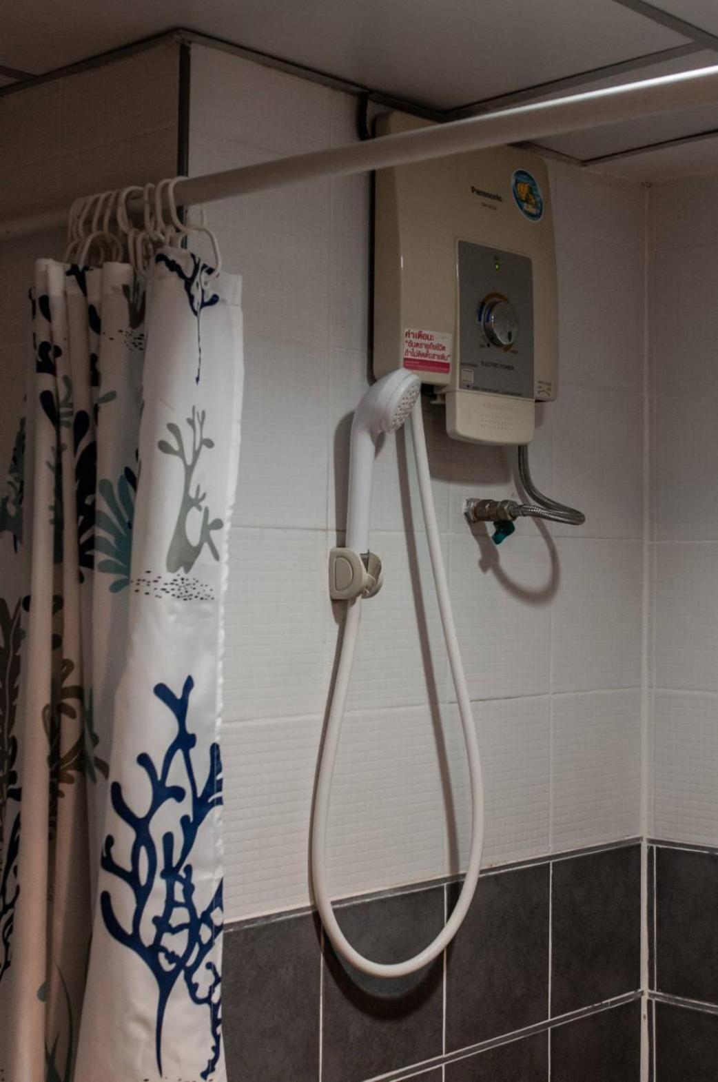 Cozy 1Br Walk To Bts And Airport Rail Link Close To Malls T 曼谷 外观 照片